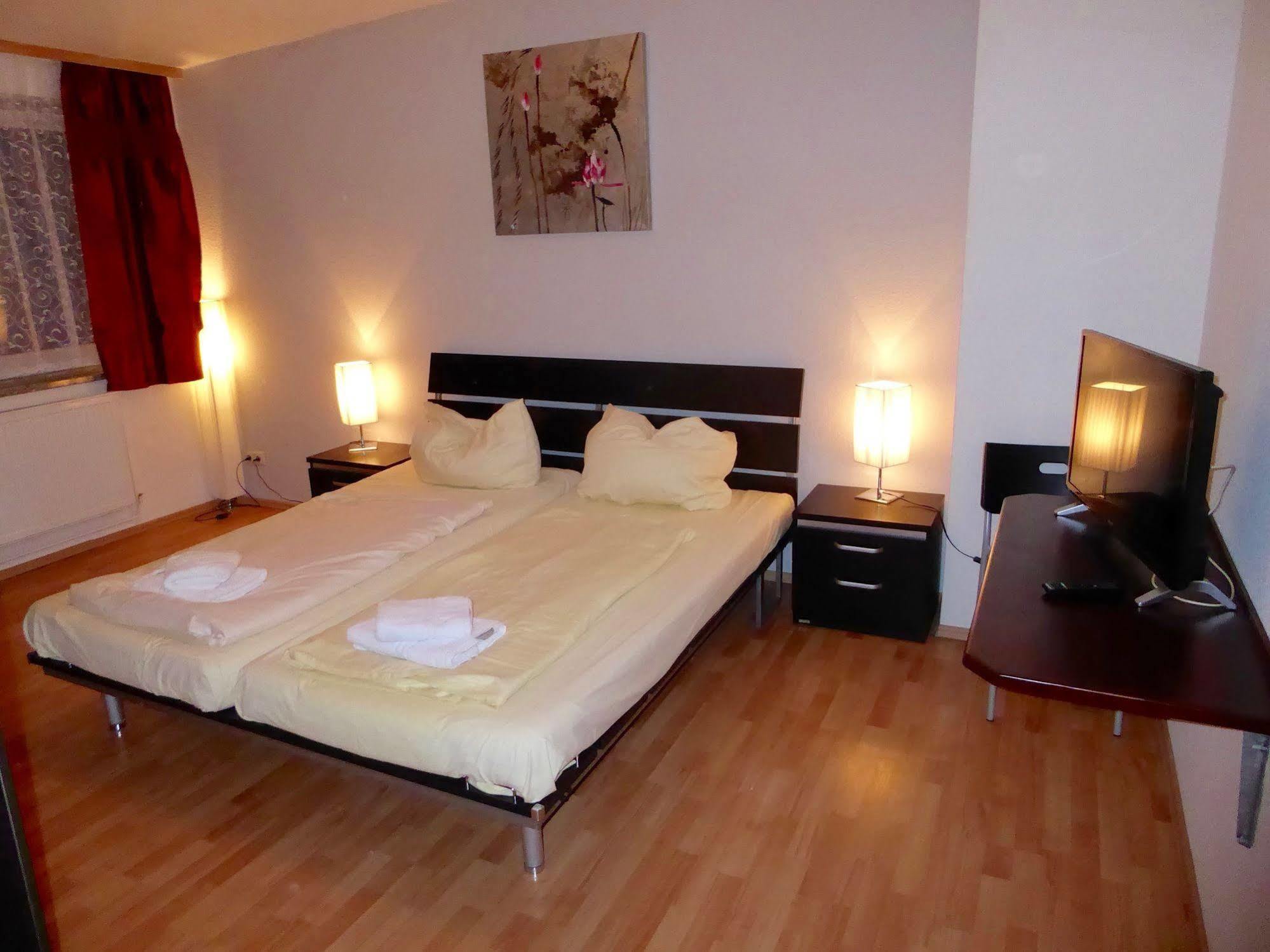 Boardinghouse Mundsburg Aparthotel Hamburg Exterior photo