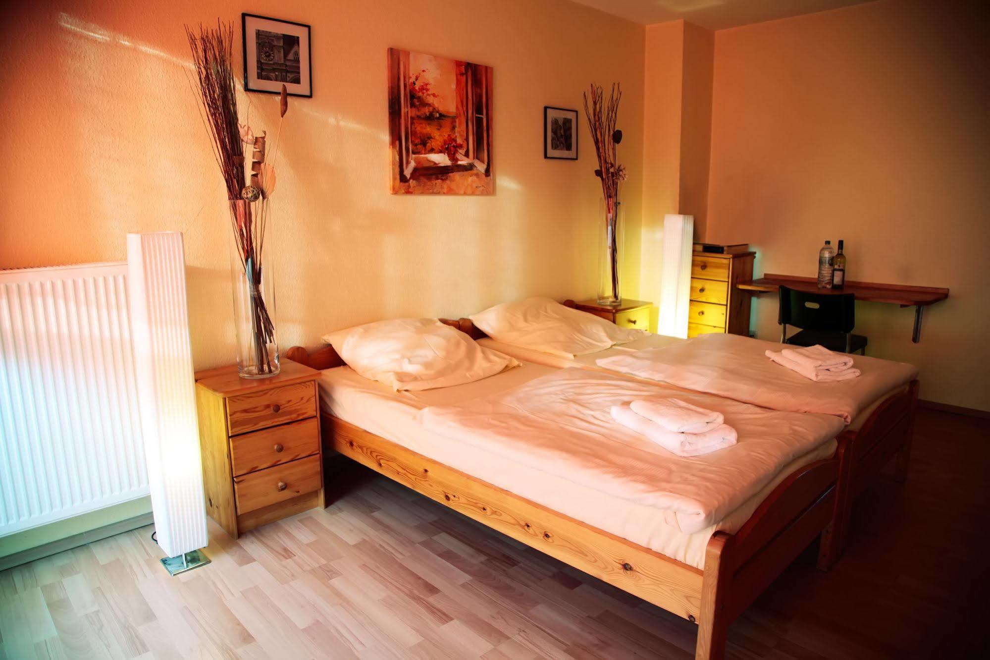 Boardinghouse Mundsburg Aparthotel Hamburg Exterior photo